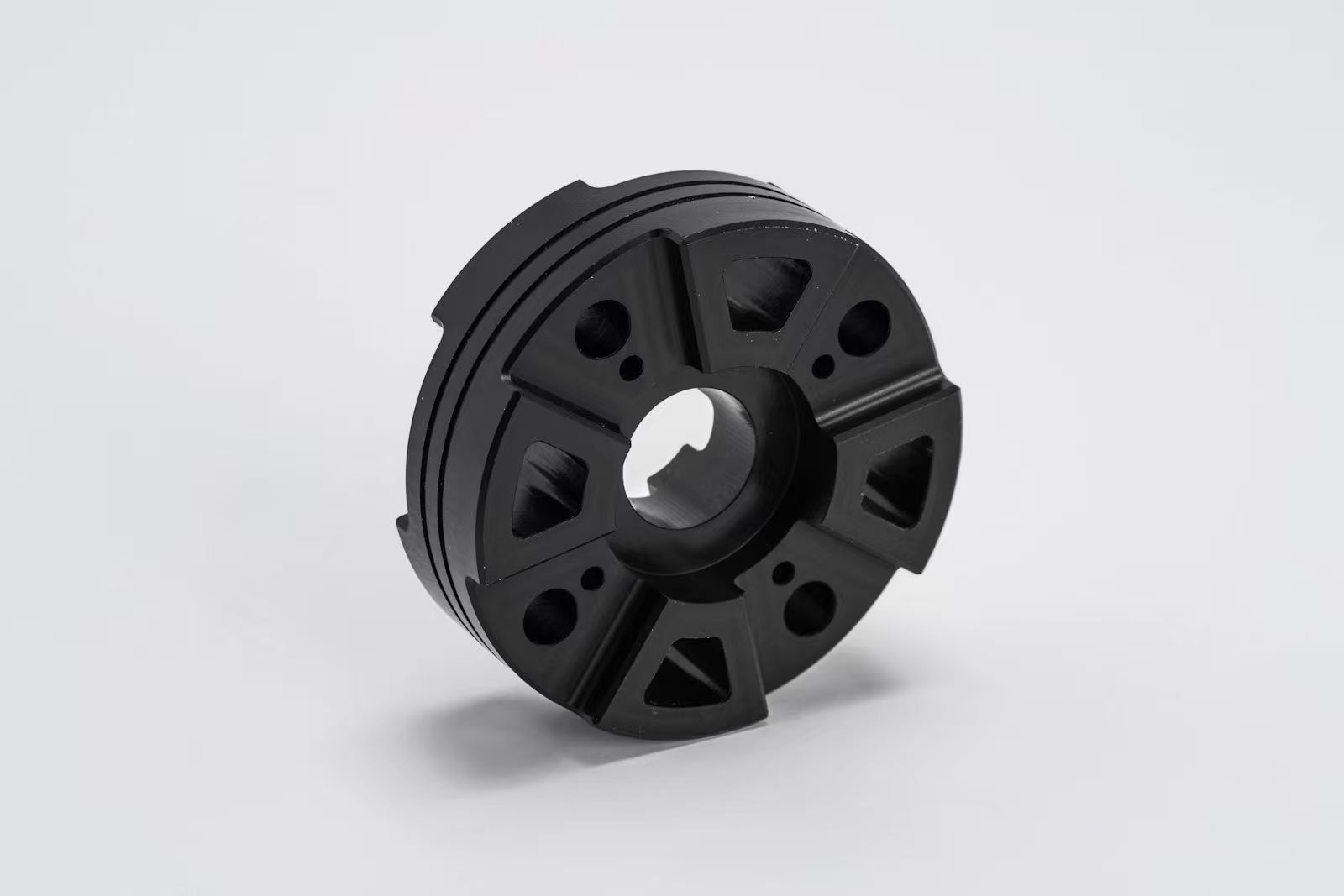 Delrin (POM-H) คืออะไร และคุณสมบัติของวัสดุมีอะไรบ้าง?