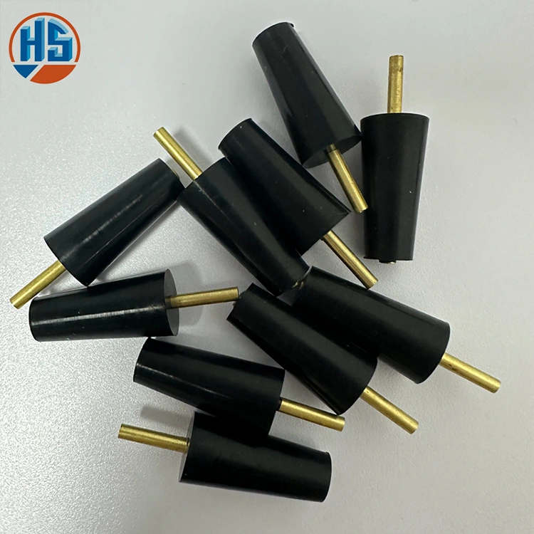 เหตุใดการเลือกวัสดุจึงมีความสำคัญสำหรับชิ้นส่วนยางที่ทนทาน